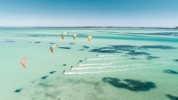 Quels sont les meilleurs spots pour faire du kitesurf sur la plage de Tarifa, Espagne?